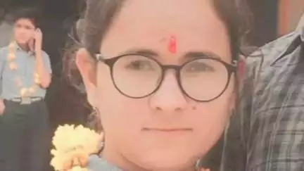 जहाज़पुर: टिटोडा माफी के ट्रक ड्राइवर की बेटी ने नीट परीक्षा में हासिल की बड़ी सफलता, क्षेत्र का नाम रोशन किया