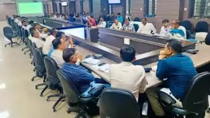 વિસાવદર: કલેટર કચેરી ખાતે મતગણતરી સ્ટાફ માટે તાલીમ યોજવામાં આવી.