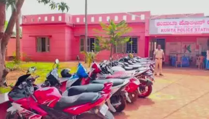 ಕುಮಟಾ: ಮೂರೂರು ಗುಡ್ಡದ ಕಾಗಾಲ ಮಾನೀರ ಬಳಿಯಲ್ಲಿ ಗಾಂಜಾ ಮಾರಾಟ, ಮೂವರ ಬಂಧನ
