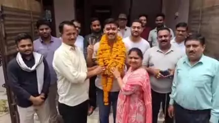 झांसी: फ्रेंड्स कॉलोनी निवासी दरोगा के बेटे का असिस्टेंट कमांडेंट पद पर चयन, यूपीएससी के CAPF में हासिल की 41वीं रैंक