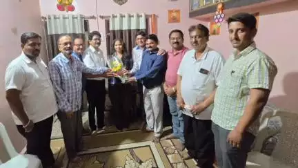 तिरोडा: सहकार नगर तिरोडा येथे पत्रकार संघातर्फे सुधा गिरिपुंजे यांचा सत्कार