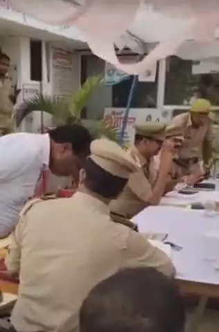 नवाबगंज: जैदपुर कोतवाली में मोहर्रम को लेकर शांति समिति की बैठक, अराजक तत्वों के खिलाफ सख्त कार्रवाई के दिए गए निर्देश