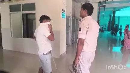 मुशहरी: मुजफ्फरपुर रेल पुलिस ने प्लेटफार्म पर 42 लीटर शराब के साथ एक व्यक्ति को गिरफ्तार कर जेल भेजा