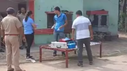 कोटद्वार: कालागढ़ में वनकर्मी की पत्नी की संदिग्ध परिस्थितियों में हुई मौत, महिला की मौत के बाद फॉरेंसिक टीम पहुंची जांच के लिए