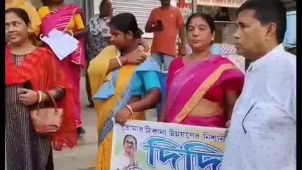 রামপুরহাট ১: বড়শাল অঞ্চলের মহিলা তৃণমূল কংগ্রেস কমিটির পক্ষ থেকে মহিলাদের নিয়ে সাংগঠনিক বৈঠক অনুষ্ঠিত হলো