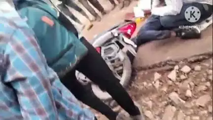 रावतभाटा: रावतभाटा के दीपपुरा घाटे पर फिर मौत का ट्रेलर, सकरी सड़क ने छीनी 32 वर्षीय युवक की ज़िंदगी, शव मोर्चरी में रखवाया गया