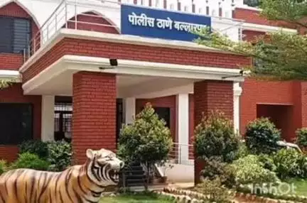 चंद्रपूर: बल्लारपूर शहरातील संतोषी माता वॉर्ड येथील एकाकडून तलवार जप्त