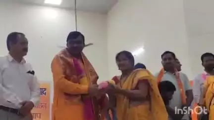 गदरपुर: दिनेशपुर में भाजपा कार्यकारिणी सदस्य का सम्मान समारोह हुआ आयोजित