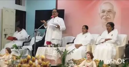 लातूर: शांती, एकता व विश्वास या मूल्याची पुनर्स्थापना करणे काळाची गरज विषयावर राजयोग भवन येथे पत्रकारासाठी कार्यशाळा उत्साहात