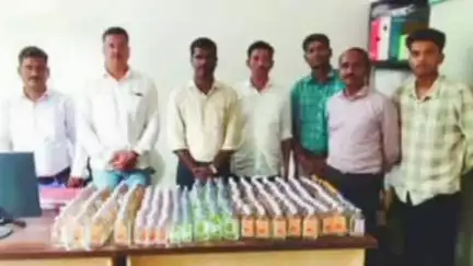 मोताळा: राजुर येथे अवैध देशी दारूसह 19 हजार रुपयाचा मुद्देमाल जप्त, 3 जणांविरुद्ध गुन्हा दाखल