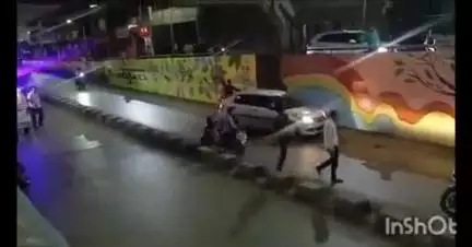 लातूर: छत्रपती शिवाजी महाराज चौकातील उड्डाणपुलाच्या भुयारी मार्गात मोटर सायकल बॅरिकेटला धडकून तरुण झाला जखमी
