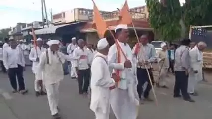 सेलू: घोराड नगरीतून विठू नामाचा गजर करत दुसऱ्या दिंडीचे पंढरपूरकडे प्रस्थान