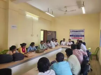 राजपुर: नोखा: प्रखंड मुख्यालय पर जन्म और मृत्यु प्रमाण पत्र बनाने के लिए एक दिवसीय प्रशिक्षण का किया गया आयोजन