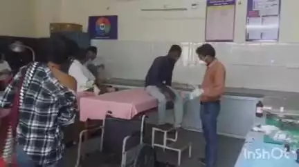 घोड़ाडोंगरी: चोपना में दो बाइकों के बीच हुई टक्कर, 4 लोग हुए घायल