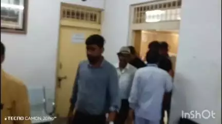 विदिशा नगर: विदिशा: नगरपालिका के ठेकेदारों ने कलेक्टर से की शिकायत, रॉयल्टी काटे जाने का किया विरोध