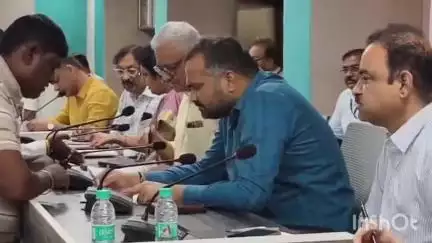ఖైరతాబాద్: ప్రజావాణిలో వచ్చిన అర్జీలను వీలైనంత త్వరగా పరిష్కరించాలి: GHMC కన్వీనర్ ఆర్.వి.కర్ణన్