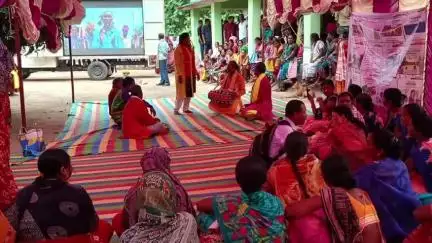 ଦେବଗଡ: କଂସର ଗ୍ରାମରେ ଧରତୀ ଅବା ଜନ ଜାତୀୟ ଗ୍ରାମ ଉତ୍କର୍ଷ ଅଭିଯାନ ସଚେତନତା କାର୍ଯ୍ୟକ୍ରମ