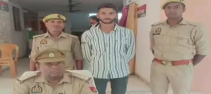 मड़ियाहू: निगोह बाजार से पुलिस ने वांछित अभियुक्त को किया गिरफ्तार