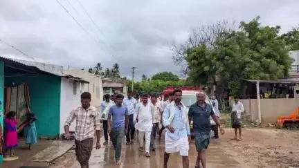 ಹೊಸಪೇಟೆ: ಸೋಗಿ ಗ್ರಾಮಕ್ಕೆ ಶಾಸಕ ಕೃಷ್ಣ ನಾಯ್ಕ್ ಭೇಟಿ, ಮೂಲಭೂತ ಸೌಕರ್ಯಗಳ ಪರಿಶೀಲನೆ