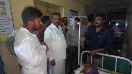 ಹಡಗಲಿ: ಮಾನ್ಯರ ಮಸಲವಾಡ ಗ್ರಾಮದಲ್ಲಿ ಕಲುಷಿತ ನೀರು ಸೇವಿಸಿ 20ಕ್ಕೂ ಹೆಚ್ಚು ಜನ ಅಸ್ವಸ್ಥ, ಶಾಸಕ ಕೃಷ್ಣ ನಾಯ್ಕ್ ಭೇಟಿ, ಪರಿಶೀಲನೆ