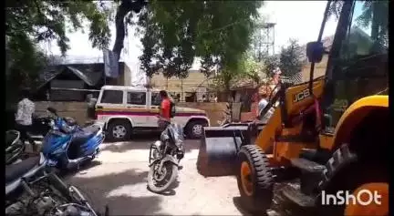 नेवासा: नेवासा तालुक्यातील हनुमान वाडी येथे फटाके फोडण्याच्या कारणावरून हाणामारी सोनई पोलीस ठाण्यात गुन्हा दाखल