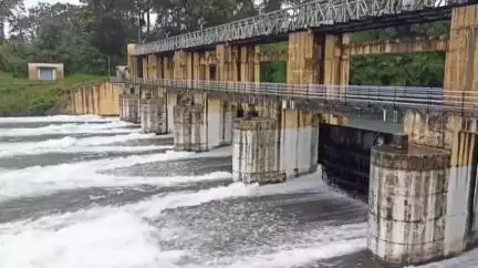 திருவட்டாறு: பேச்சிப்பாறை அணையில் இருந்து 500 கன அடி உபரி நீர் திறப்பு எ ஆற்றின்  கரையோர பகுதி மக்களுக்கு வெள்ள அபாய எச்சரிக்கை