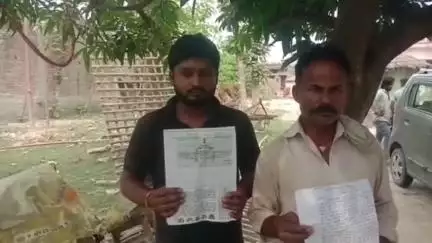 जोगापट्टी: बलुआ भवानीपुर पंचायत में ज़मीन पर जबरदस्ती कब्जा, पीड़ित परिवार ने प्रशासन से लगाई गुहार
