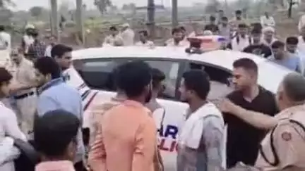 हिसार: हिन्दवान में युवक की हत्या पर ग्रामीण भड़के, आरोपियों की गिरफ्तारी की मांग, बालसमंद-भादरा रोड जाम