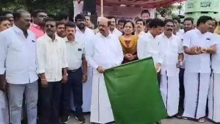 திருப்பத்தூர்: புதிய விரிவான மினி பஸ் திட்டத்தை புதிய பேருந்து நிலையத்தில் தொடங்கி வைத்த அமைச்சர் எ.வ.வேலு