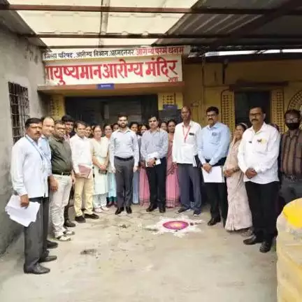डॉक्टर विपिन कुमार (आय एफ एस )साहेब उपसचिव मा प्रधानमंत्री कार्यालय भारत सरकार, नवी दिल्ली यांची आज आयुष्यमान आरोग्य मंदिर सुपा येथे भेट.