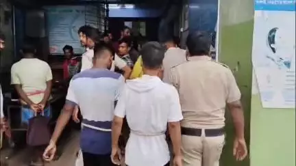 ময়ূরেশ্বর ১: ডাকাতির আগেই তিন অভিযুক্ত কে আটক মল্লারপুর পুলিশের