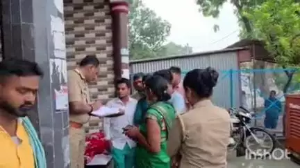 अकबरपुर: नरियांव स्थित अवैध अस्पताल में प्रसूता की मौत, परिजनों ने शव रखकर किया हंगामा, पुलिस ने संचालक को हिरासत में लिया