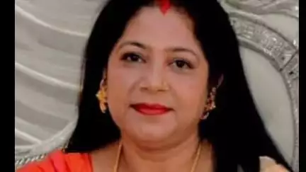 মাটিগাড়া: হাতিমোড়ে চেয়ারে উঠে ফুল পাড়তে গিয়ে বারান্দা থেকে পড়ে গিয়ে মৃত্যু হল শিলিগুড়ির আদালতের এক আইনজীবীর স্ত্রীয়ের