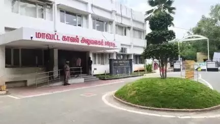 ஈரோடு: எஸ் பி அலுவலகத்தில் போலியான வாகன பதிவு எண் வைத்துக்கொண்டு இயக்கி வரும் இருசக்கர வாகனத்தின் மீது நடவடிக்கை எடுக்க கோரி எஸ்பி இடம் புகார்