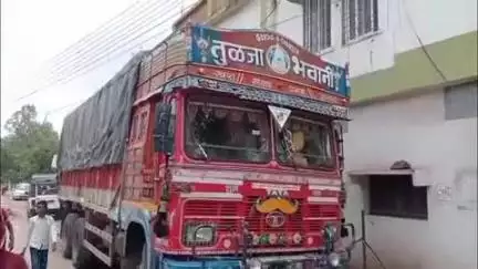 परभणी: परभणी पाथरी रस्त्यावरील भाजी मार्केट समोर ट्रकच्या धडकेत एकाचा मृत्यू