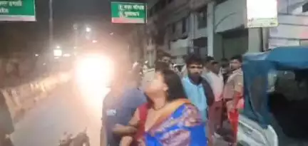 कानपुर: चुन्नीगंज क्षेत्र के एक निजी अस्पताल में इलाज के दौरान किशोरी की हुई मौत, परिजनों ने लापरवाही का आरोप लगाकर किया बवाल