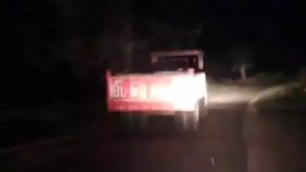 पीलीभीत: नहरोसा शारदा नदी से रात के अंधेरे में अवैध रेत खनन, वीडियो सोशल मीडिया पर हुआ वायरल