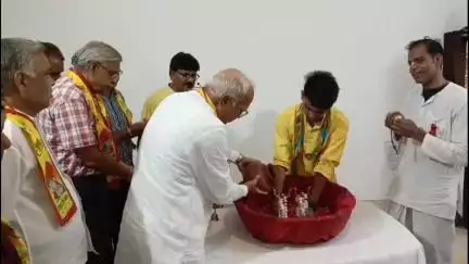 बूंदी: चित्तौड़ के निज आवास पर श्री जगन्नाथ रथ यात्रा के पोस्टर का विमोचन, रथ यात्रा की जिम्मेदारियां सौंपी गईं