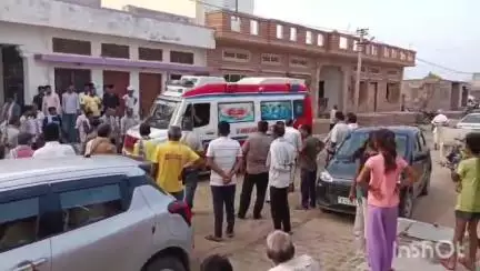 रोहट: रोहट के ढाबर गांव में कोडारी नदी में डूबने से चार जनों की मौत के बाद शवों का अंतिम संस्कार, उमड़ा पूरा गांव