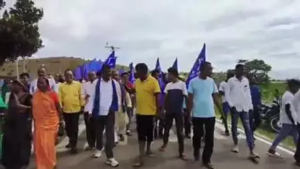 सरिया: कुसमरजा में बाबा साहब की प्रतिमा क्षतिग्रस्त किए जाने के विरोध में निकाला गया आक्रोश मार्च