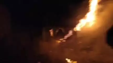मझगवां: चित्रकूट के शिवरामपुर में अज्ञात कारणों से एक घर में लगी आग, गृहस्थी का सामान जलकर हुआ खाक