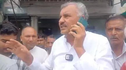 हिसार: हिसार आजाद नगर में पानी की निकासी को लेकर लोगों ने जताई नाराज़गी, मौके पर विधायक रणधीर सिंह पणिहार#jansamsya