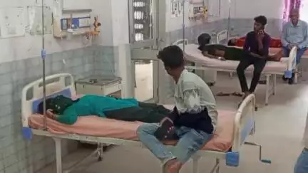 मऊ: हरपुर गाँव में मोबाइल का चार्जर लगाते समय युवती करेंट की चपेट में आई, हालत गंभीर, जिला अस्पताल में भर्ती