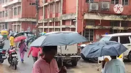 মগরাহাট ১: বাগাড়িয়া এলাকার এক যুবকপরিবারকে না জানিয়ে ভিন রাজ্যে কাজে চলে যাওয়া নিখোঁজ যুবককে উদ্ধার করে উস্তি থানার পুলিশ