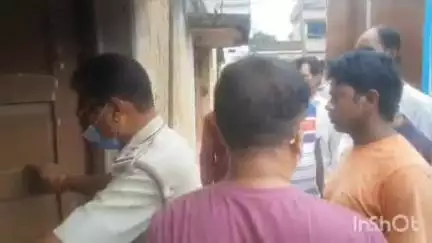 রতুয়া ২: পুখুরিয়া এলাকায় এক মহিলার অস্বাভাবিক মৃত্যুর ঘটনাকে কেন্দ্র করে ব্যাপক চাঞ্চল্য