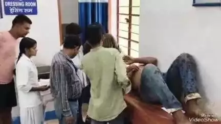 देवघर: पहाड़ गौरा गांव के पास अज्ञात वाहन की टक्कर से बाइक सवार गंभीर रूप से घायल