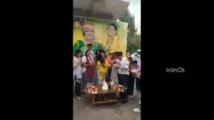 होशंगाबाद नगर: नर्मदापुरम में युवाओं ने राज्यसभा सांसद से मिलकर उनके निवास पर जन्मदिवस मनाया और शुभकामनाएं दीं