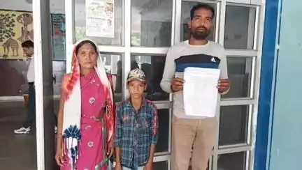 डिंडौरी: टिकरिया के ग्रामीण ने पुत्र की मृत्यु पर अस्पताल की व्यवस्था पर उठाए सवाल, आर्थिक सहायता की गुहार लगाई