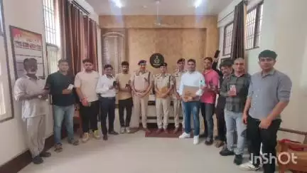 चरखी दादरी: च.दादरी पुलिस ने गुम हुए 2 लाख 13 हजार के 10 मोबाइल फोन बरामद कर मालिकों को लौटाए