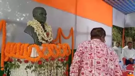 ইংরেজবাজার: মহানন্দা পল্লী এলাকায় প্রয়াত ভারতীয় সৈনিক সুধন্য ঘোষের জন্মদিন পালন